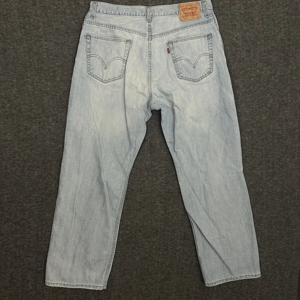 Levis measurements included
